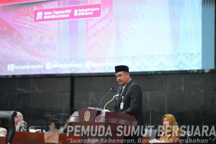 Text foto : Gubernur Sumatera Utara, Bobby Nasution, menyuarakan komitmen keras untuk membebaskan provinsi ini dari belenggu narkoba, hal tersebut disampaikan saat pembukaan sidang paripurna DPRD Sumut dengan agenda pengesahan RPJMD Sumut 2025 - 2030 di Gedung DPRD Sumut, Kamis (7/8/2025). (Foto : Ist)