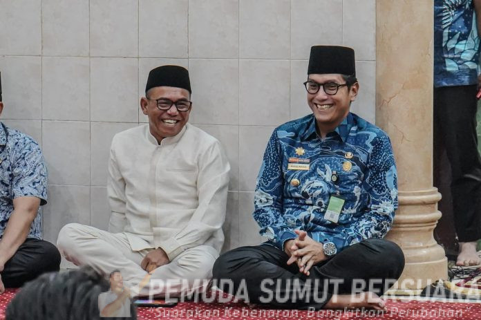Text foto : Wali Kota Medan, Rico Tri Putra Bayu Waas, dan Wakil Wali Kota Medan, H. Zakiyuddin Harahap. (Foto : Ist)