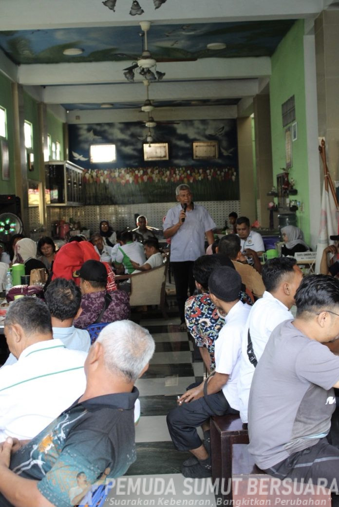 Text foto : Dewan Pimpinan Wilayah Asosiasi Pedagang Pasar Seluruh Indonesia Sumatera Utara (DPW APPSI SUMUT) menggelar konsolidasi ke DPD APPSI Medan dan Komisariat APPSI se-Kota Medan. Kegiatan ini bertujuan untuk memastikan kepengurusan APPSI sampai tingkat basis dan memperkuat sinergi antara pedagang pasar dan pemerintah kota Medan dalam menghadapi tantangan perekonomian saat ini.(Foto :Ist)