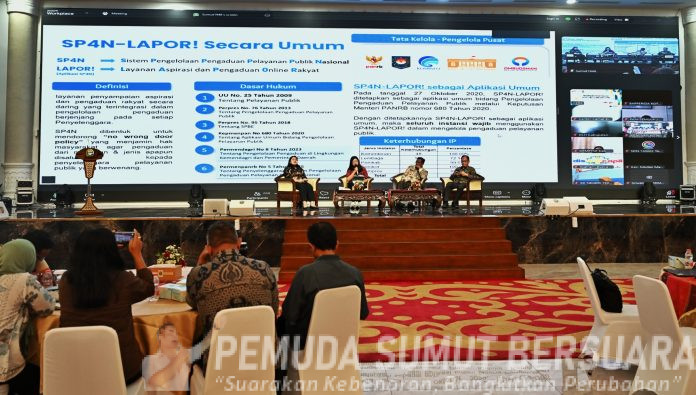 Text foto : Sekretaris Dinas Komunikasi dan Informatika (Kominfo) Sumut Ahmad Yazid Matondang mewakili Kadis Kominfo Sumut Erwin Hotmansah Harahap membuka Monitoring dan Evaluasi Pengelolaan Lapor! Lingkup Provinsi Sumatera Utara di Aula Raja Inal Siregar Kantor Gubernur Sumut Jalan Diponegoro Nomor 30 Medan, Kamis (30/10/2025). (Foto : Ist)